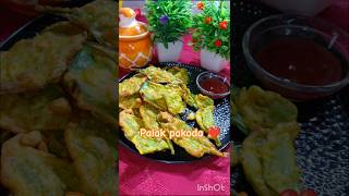 Crispy palak pakoda recipe 🫶❤️spinichrecipes [upl. by Xam765]