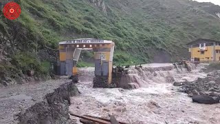 ¡Horror en Perú Huaico Destruye Baños Termales de Collpa en Santa Cruz de Andamarca Huaral [upl. by Borreri]