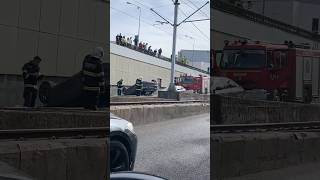 Auto rasturnat in Pasajul Lujerului [upl. by Aniger]