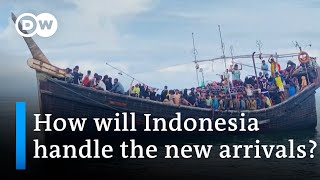 Hundreds of Rohingya refugees arrive by boat in Indonesias Aceh province  DW News [upl. by Rochella]