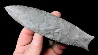 Flintknapping Medium Rare Novaculite [upl. by Anitirhc837]