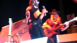 Hank Williams Jr If Heaven Aint Alot Like Dixie Live CanfieldOH 2009 [upl. by Venola]