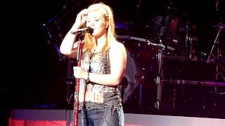 Kelly Clarkson Somebody That I Used To Know [upl. by Hochman]