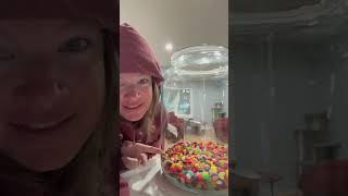 Let’s fill this jar How many jellymom subscribe subscribemychannel guessinggame sub follow [upl. by Rosdniw576]