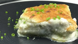 Bacalao con muselina de membrillo con base de patata y pesto [upl. by Cirdek]