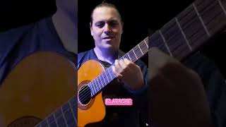 Que alguien saque a bailar a la morocha quot El Apache quot la guitarra de oro [upl. by Tower]