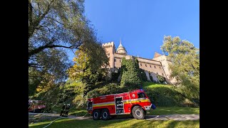 Hasiči zásah požiar v citadele Bojnického zámku Firefighters fire in the citadel of Bojnické Castle [upl. by Adlih520]