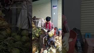 Coconut Cutting Skills SHOCKINGLY Fast for Fresh Juice satisfying shorts shortvideo [upl. by Rimidalb]