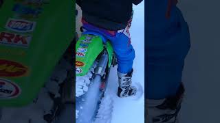 Kawasaki KX500 2Stroke  FMF Gnarly  PC R304  Boyesen Rad Valve  VHM  Winter Coldstart Shorts [upl. by Arobed467]