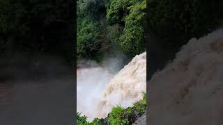 Behata hai maan kahi satara waterfall thoseghar travel [upl. by Nosemyaj]