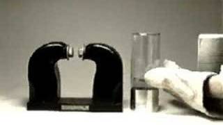 Demo of Liquid Oxygens paramagnetism [upl. by Belier53]