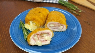 Involtini di pollo impanati la ricetta facile e gustosa che piacerà a grandi e piccini [upl. by Mollee]