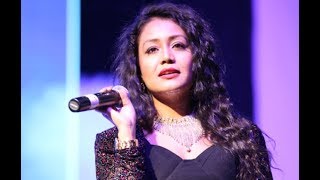 Neha Kakkar Live 2017  Mere Rashke Qamar  Aaj Blue Hai Pani  Kala Chashma [upl. by Aicirpac498]