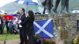 The Emigrants Statue Unveiled By Alex Salmond at Helmsdale Sutherland [upl. by Viccora]