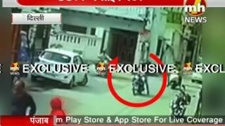 Live Murder CCTV Footage Delhi [upl. by Enitnatsnoc]