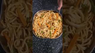 Veg Hakka Noodles recipe😋 shorts ytshorts noodles fastfood chinesefood homemodefoodies [upl. by Elstan]