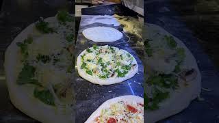 Napolitanska pizza hos mörrumkiosken pizza food pizzalover streetfood delicious cooking pizze [upl. by Anaytat772]