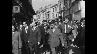 Vizita lui Nicolae Ceaușescu în piețe și la alte obiective comerciale din București 1972 [upl. by Enimaj]