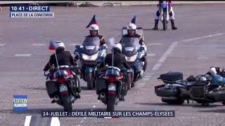 14Juillet deux motards se sont percutés et sont tombés devant la tribune présidentielle [upl. by Kerns442]