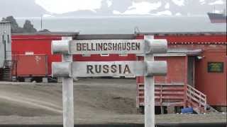 BELLINGSHAUSEN Base de Rusia en Antarctica [upl. by Yecad713]