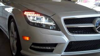 2012 CLS550  MercedesBenz LED Intelligent Light System [upl. by Nwahsyt]