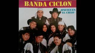 Banda CiclonEl Chivo Florete [upl. by Hooper]