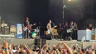 Noel Gallaghers High Flying Birds  All You Need Is Love Beatles Lollapalooza 20180722 192923 HD [upl. by Eillah596]