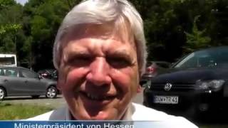 HNAAktion Mit Volker Bouffier im Bus durch Kassel [upl. by Ansilma]