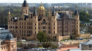 Schwerin  Ein Rundgang durch das Schloss The castle of Schwerin [upl. by Villiers189]