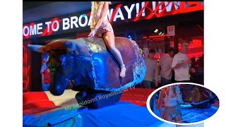 Shes an amazing mechanical bull rider in benidorm 🐂🤠 topclassbullriding [upl. by Amatruda]