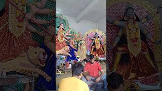 Mata ke murti me bal sating kiya ja raha hai durgapuja youtubvideo  video youtubeshorts viral [upl. by Jacquette275]