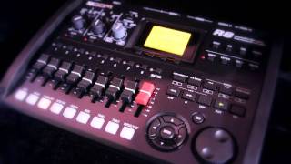 Zoom R8 Recorder Interface Controller and Sampler  Sound Service TV [upl. by Florry]