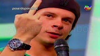 COMBATE Mario Hart Saca el Dedo Medio al Jefe 100613 [upl. by Selimah]