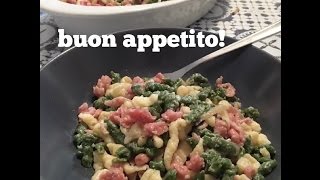 Spätzle colorati con panna e pancetta  Ricette dalla Val di Non [upl. by Alison957]