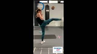 SkyboxingWorkout mit KickboxWeltmeisterin [upl. by Nivrac244]