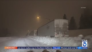 Lifethreatening blizzard conditions in Sierra Nevada leave drivers stranded in feet of snow [upl. by Nirihs668]