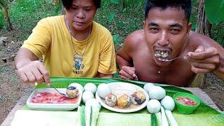 Eating Balut with spicy chili vinegar Mukbang Asmr Philippines Exotic Food  Boy Tigas 🐣😋 [upl. by Liatris]