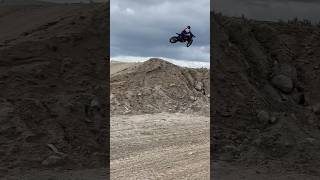 Flowing on a New Yamaha Yz450f motocross mx207 moto bikelife dirtbike [upl. by Leinaj350]