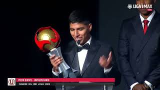 Balón de Oro Piero Quispe gana el premio a mejor jugador del año 2023 en la Liga1 Betsson [upl. by Hemphill666]