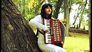 WIESŁAWA DUDKOWIAK  BIAŁY MIŚ  accordion instrumental version [upl. by Irep]