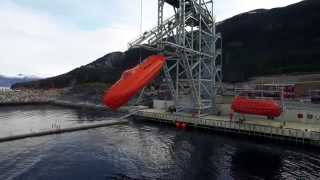 Norsafe GES 52 drop testing for Statoil Mariner [upl. by Anihsak]