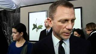 Daniel Craig at Girl with the Dragon Tattoo NY premiere [upl. by Ahsinak]