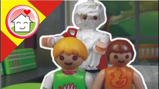 Playmobil en español Un Fantasma en Casa de los Overbeck  La Familia Hauser [upl. by Grearson]