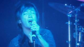 Arnel Pineda in Dubai 2010 HD LiveBed of Roses [upl. by Hernando]