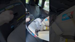 Nuna Revv Install carseats [upl. by Iram116]