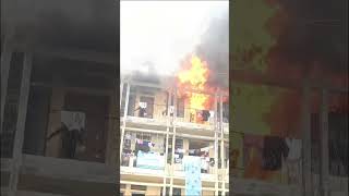 Residents try douse Fire apartment an Accident lives saved finallyby firetruck fireman pune [upl. by Jemy]