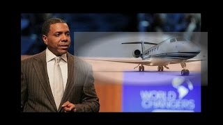 Creflo Dollar Puts His quotBSquot Degree to Good Use [upl. by Vincelette]