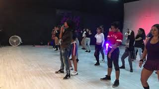 Síguelo bailando  ozuna  coreografía  Majo Espinosa amp Robin jelih [upl. by Maury]