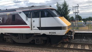 91109 leaving Grantham [upl. by Cranford879]