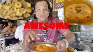 Uddina Vada😍Medu Vada👌Vada Sambar👍Spicy Urad Dal VadaHow To Make VadaStreet FoodSouth Indian Vada [upl. by Ilatan344]